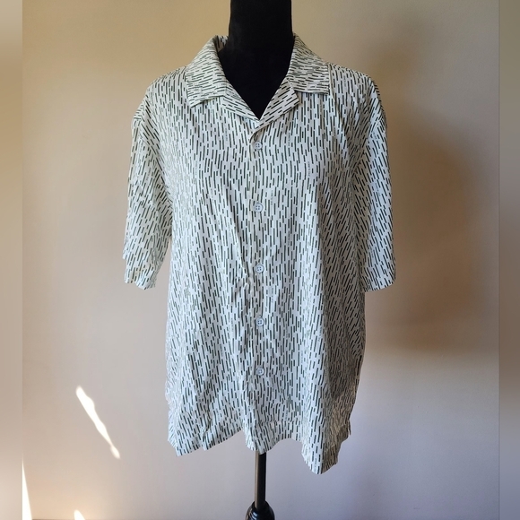 Kenneth Cole Button Down White/Green Shirt Men's Size L. - Picture 1 of 8